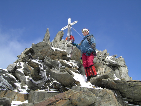Die letzten Meter zum Gipfel der Hinteren Schw&auml;rze