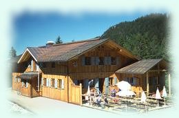 Bild: H&uuml;tte von vorne